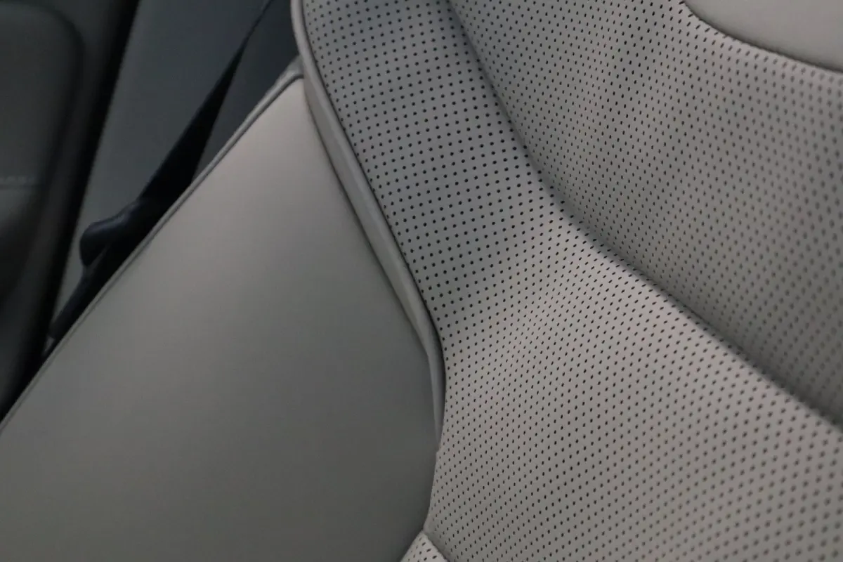 Extended Range 333PK Ultra 92 kWh | Pilot Assist | Bowers & Wilkins audiosysteem | 22" 5-Y-spaaks Glossy Black Diamond Cut