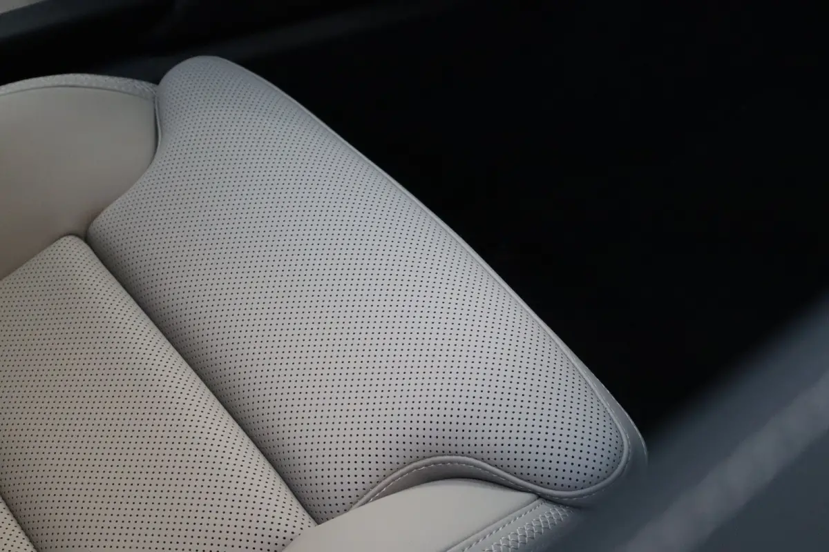 Extended Range 333PK Ultra 92 kWh | Pilot Assist | Bowers & Wilkins audiosysteem | 22" 5-Y-spaaks Glossy Black Diamond Cut