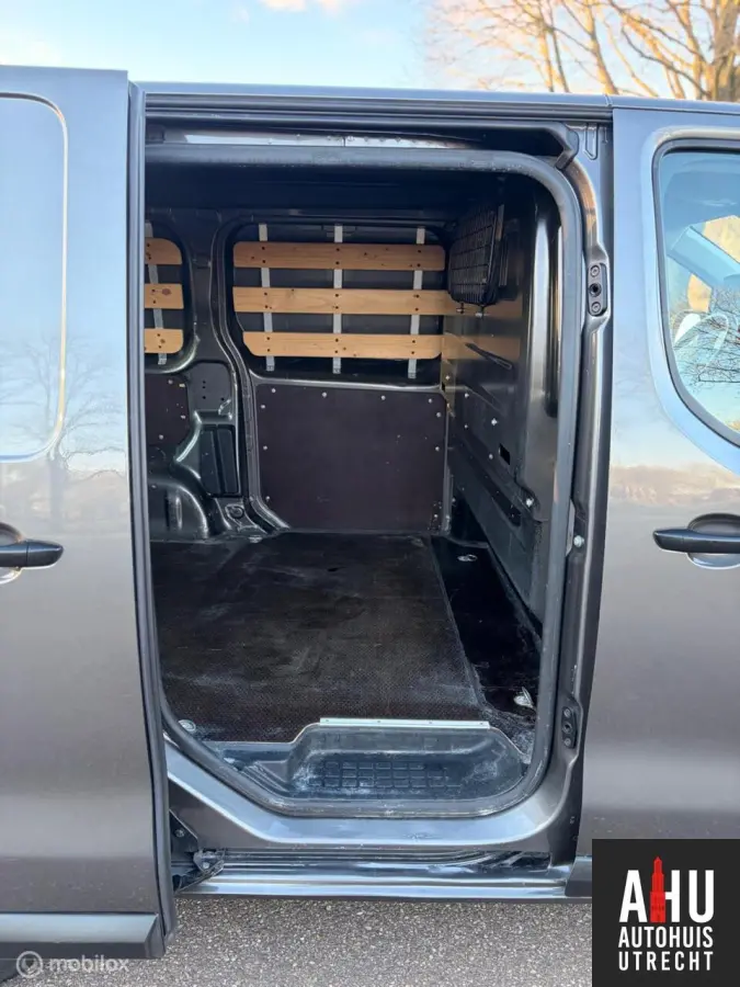 Compact 1.6 D-4D Comfort