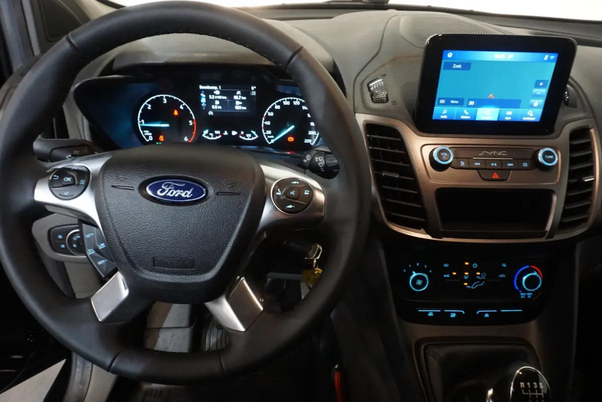 1.5 EcoBlue L2 Trend Airco Navigatie Parkeersensoren Camera Cruise Control