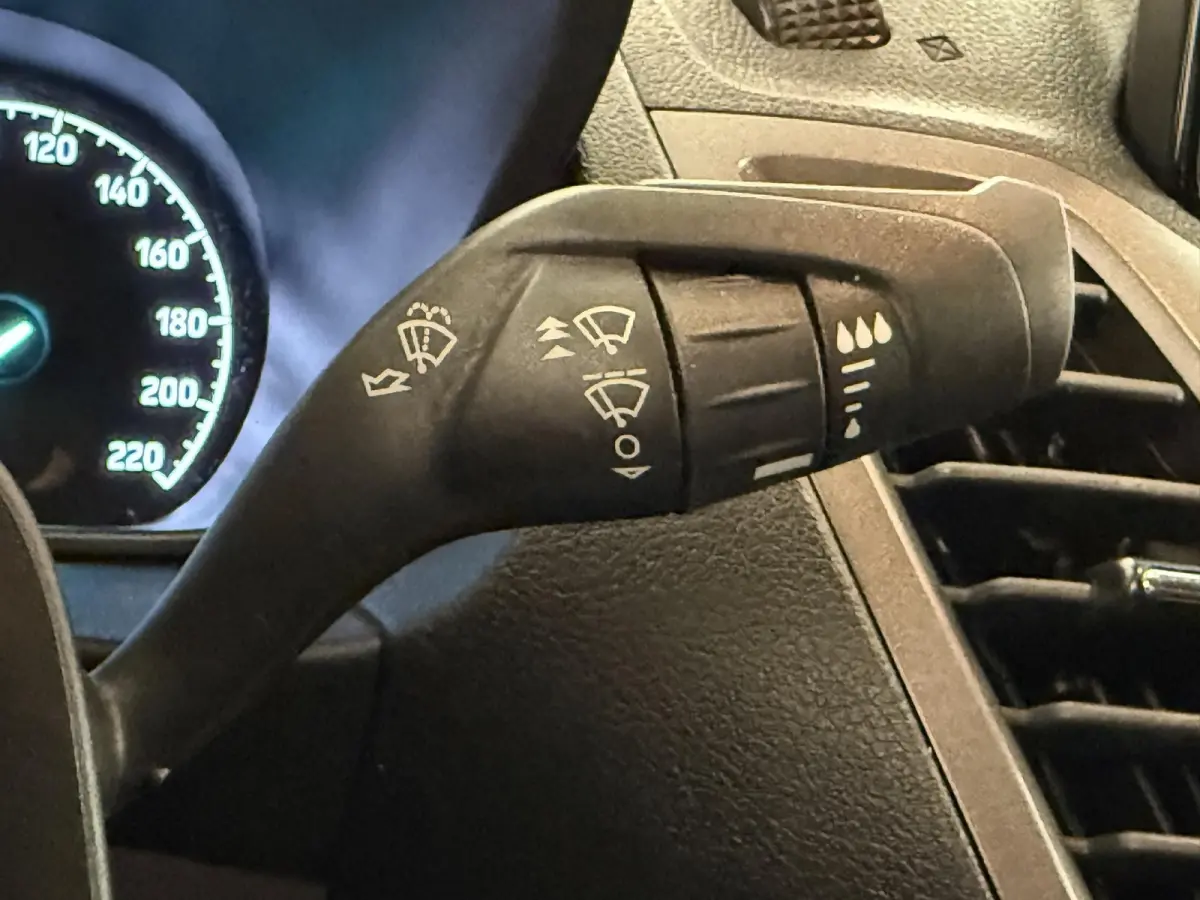 1.5 EcoBlue L2 Trend Airco Navigatie Parkeersensoren Camera Cruise Control