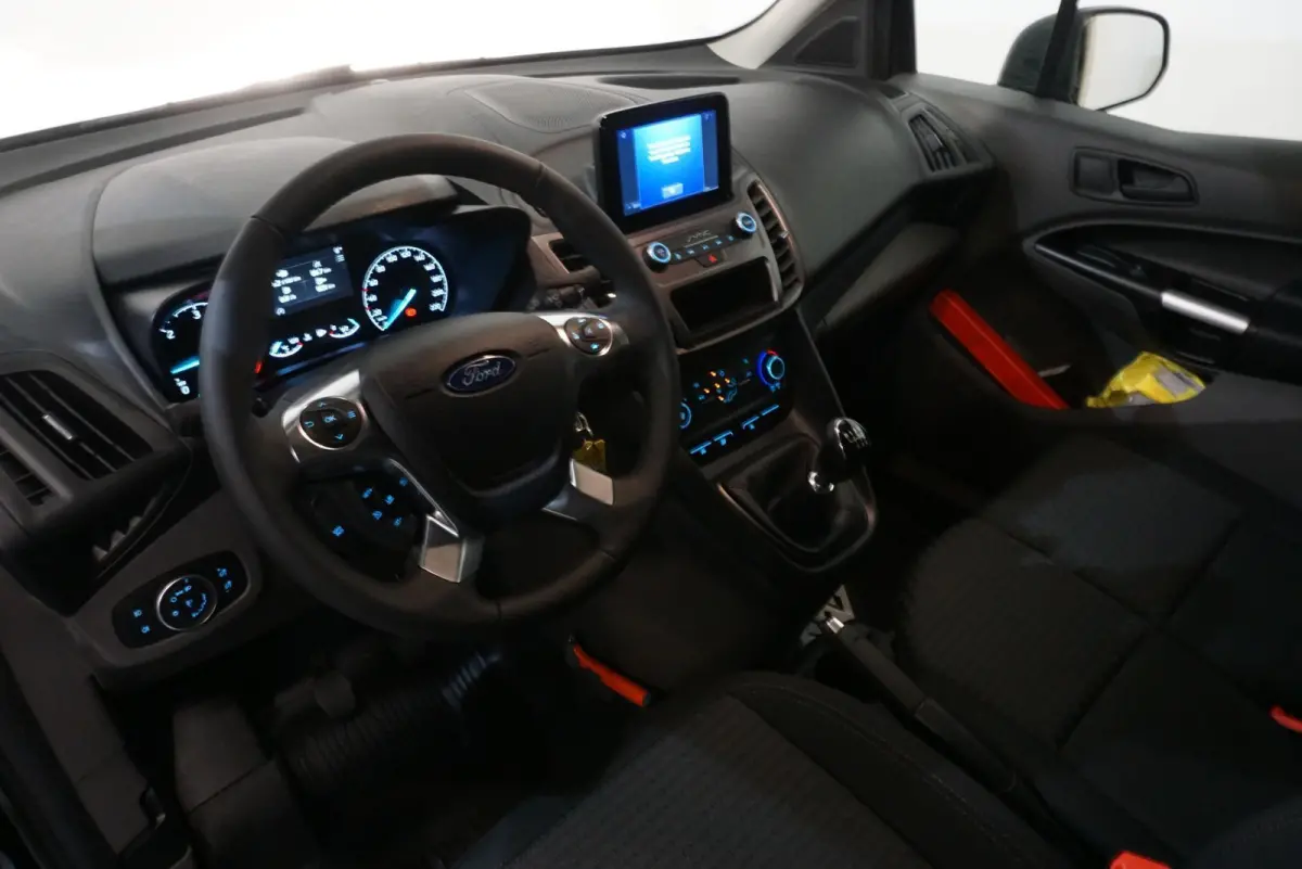 1.5 EcoBlue L2 Trend Airco Navigatie Parkeersensoren Camera Cruise Control