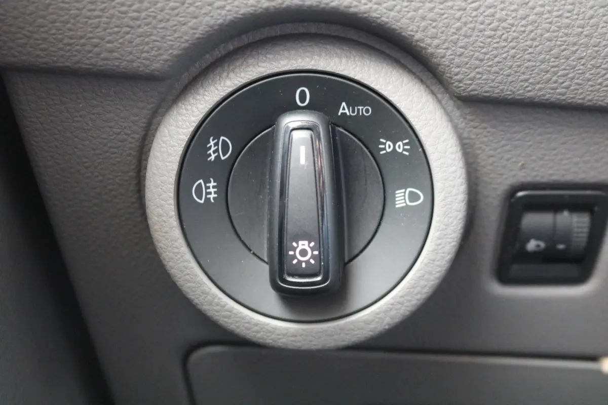 2.0 TDI L2 H1 DC 150pk Airco Navigatie Imperiaal