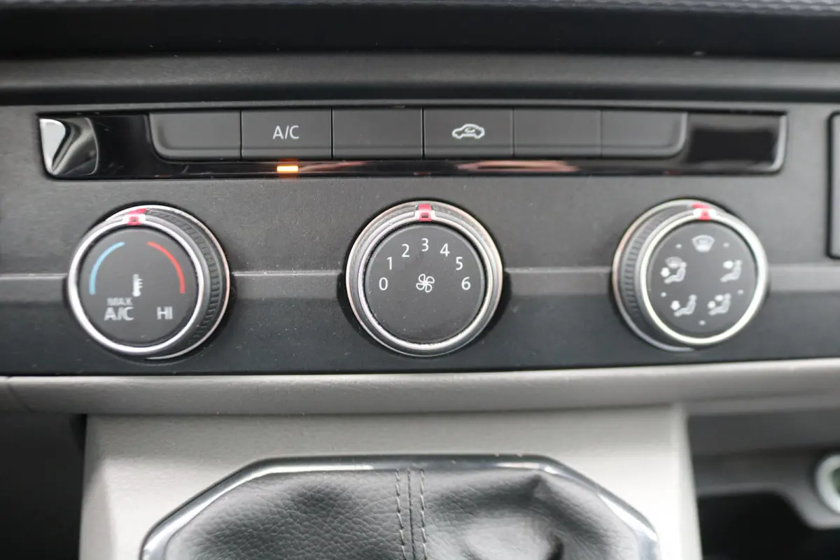 2.0 TDI L2 H1 DC 150pk Airco Navigatie Imperiaal