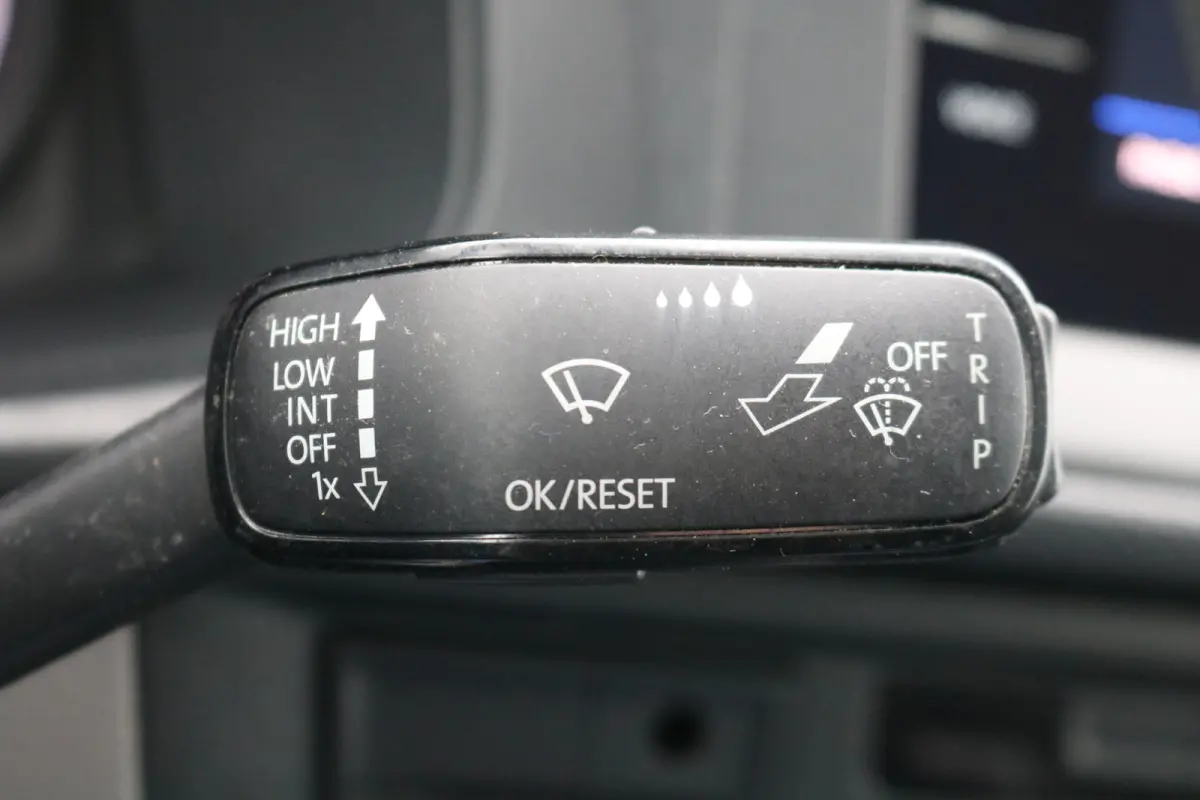 2.0 TDI L2 H1 DC 150pk Airco Navigatie Imperiaal