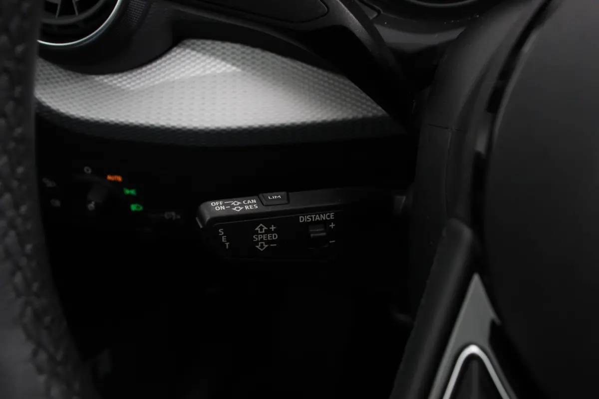 35 TFSI 150PK S-tronic Prestige Navigatie Apple Carplay/Android Auto  Adaptive Cruise Control Parkeersensoren Camera Stoelverwarming