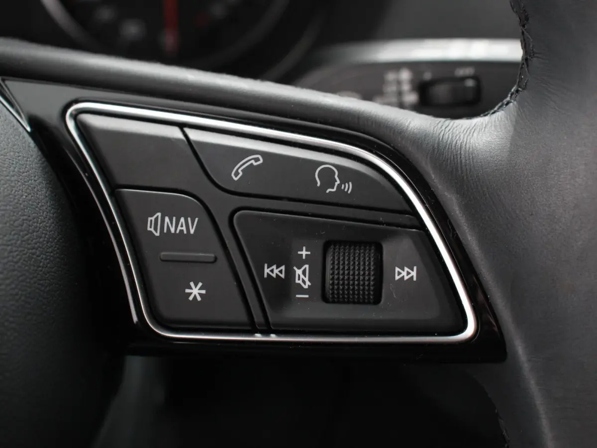 35 TFSI 150PK S-tronic Prestige Navigatie Apple Carplay/Android Auto  Adaptive Cruise Control Parkeersensoren Camera Stoelverwarming