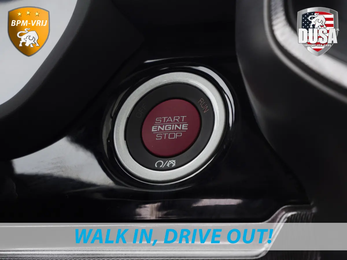 | RHO | 3.0L Twin-Turbo I6 | 4x4 | Crew Cab | Black Edition Panoramadak | 14,4-inch Touchscreen | Passenger Display | Getoonde accessoires zijn verkrijgbaar tegen meerprijs
