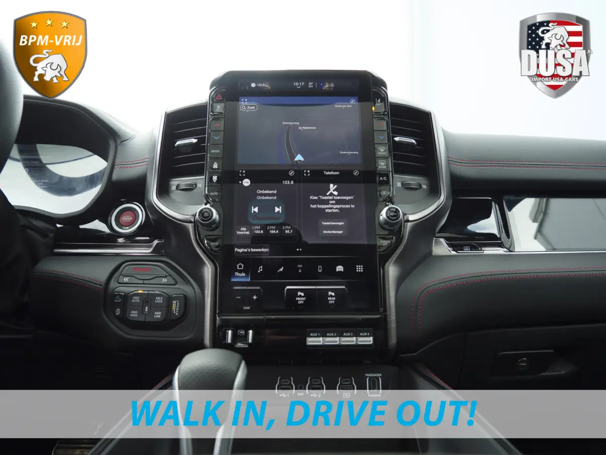 | RHO | 3.0L Twin-Turbo I6 | 4x4 | Crew Cab | Black Edition Panoramadak | 14,4-inch Touchscreen | Passenger Display | Getoonde accessoires zijn verkrijgbaar tegen meerprijs