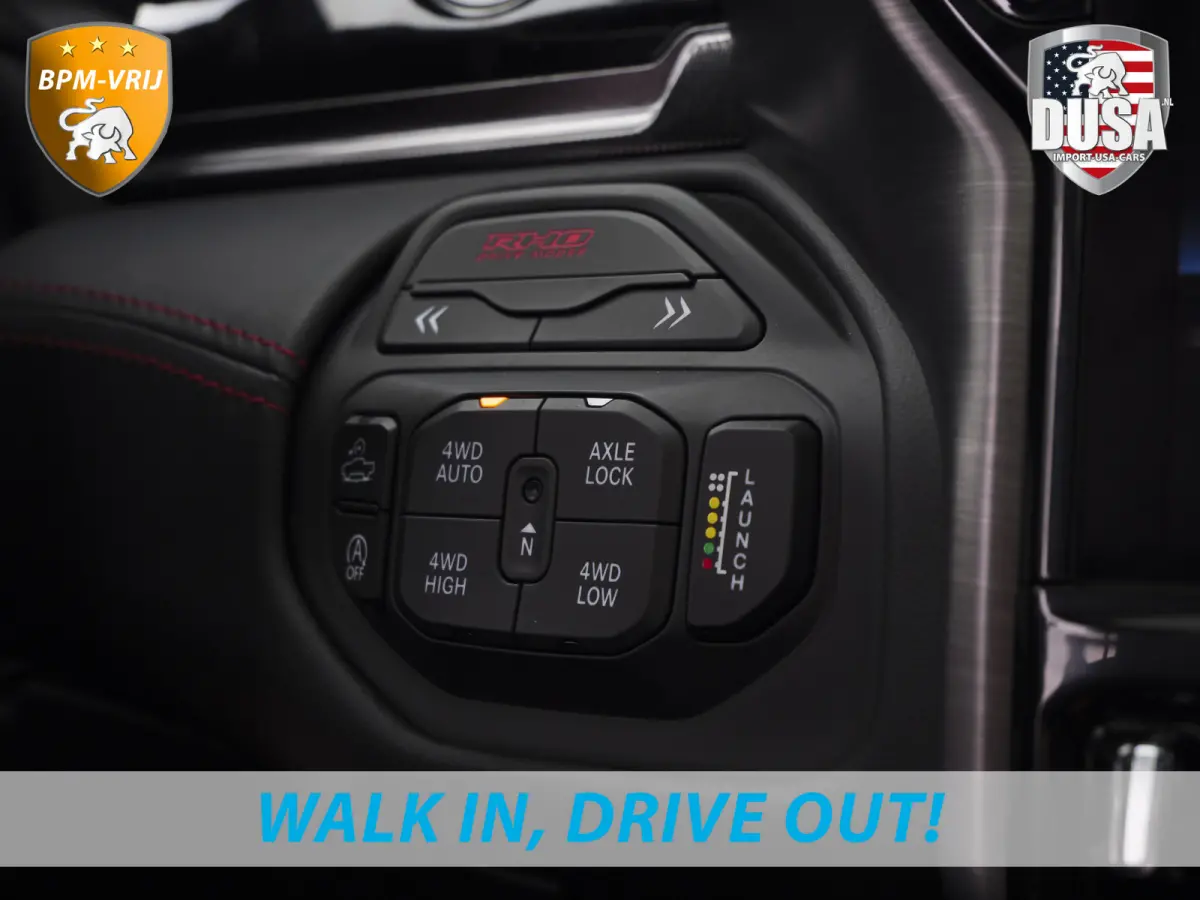 | RHO | 3.0L Twin-Turbo I6 | 4x4 | Crew Cab | Black Edition Panoramadak | 14,4-inch Touchscreen | Passenger Display | Getoonde accessoires zijn verkrijgbaar tegen meerprijs