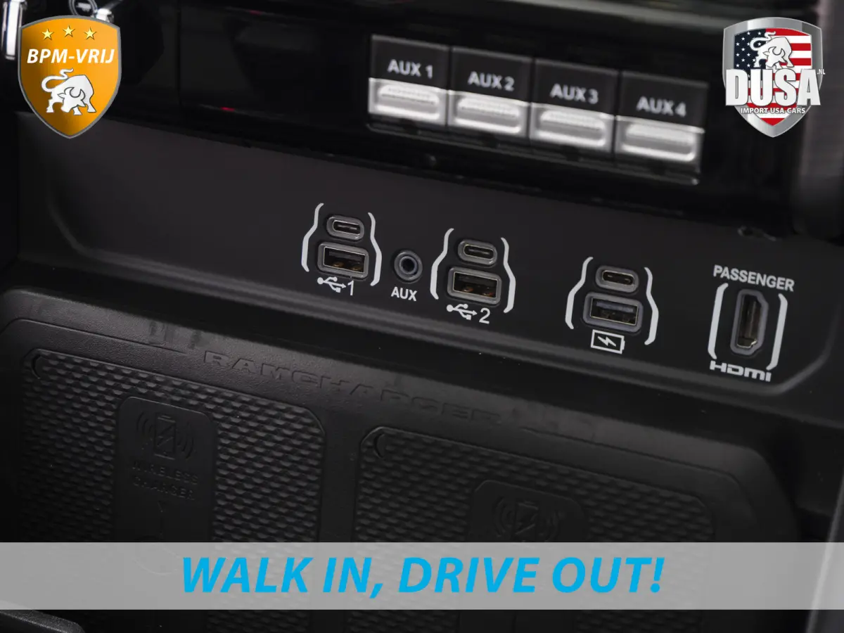 | RHO | 3.0L Twin-Turbo I6 | 4x4 | Crew Cab | Black Edition Panoramadak | 14,4-inch Touchscreen | Passenger Display | Getoonde accessoires zijn verkrijgbaar tegen meerprijs