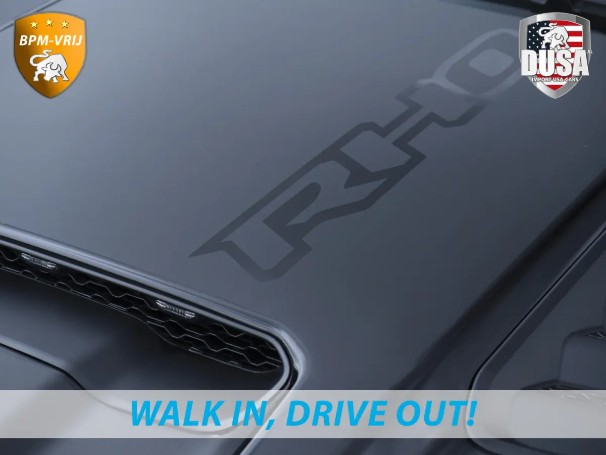 | RHO | 3.0L Twin-Turbo I6 | 4x4 | Crew Cab | Black Edition Panoramadak | 14,4-inch Touchscreen | Passenger Display | Getoonde accessoires zijn verkrijgbaar tegen meerprijs
