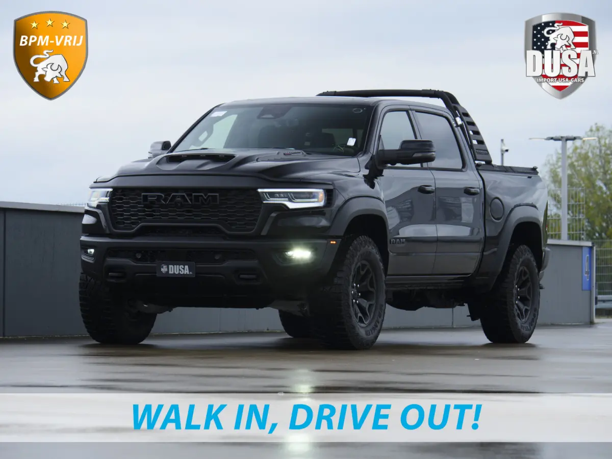 | RHO | 3.0L Twin-Turbo I6 | 4x4 | Crew Cab | Black Edition Panoramadak | 14,4-inch Touchscreen | Passenger Display | Getoonde accessoires zijn verkrijgbaar tegen meerprijs