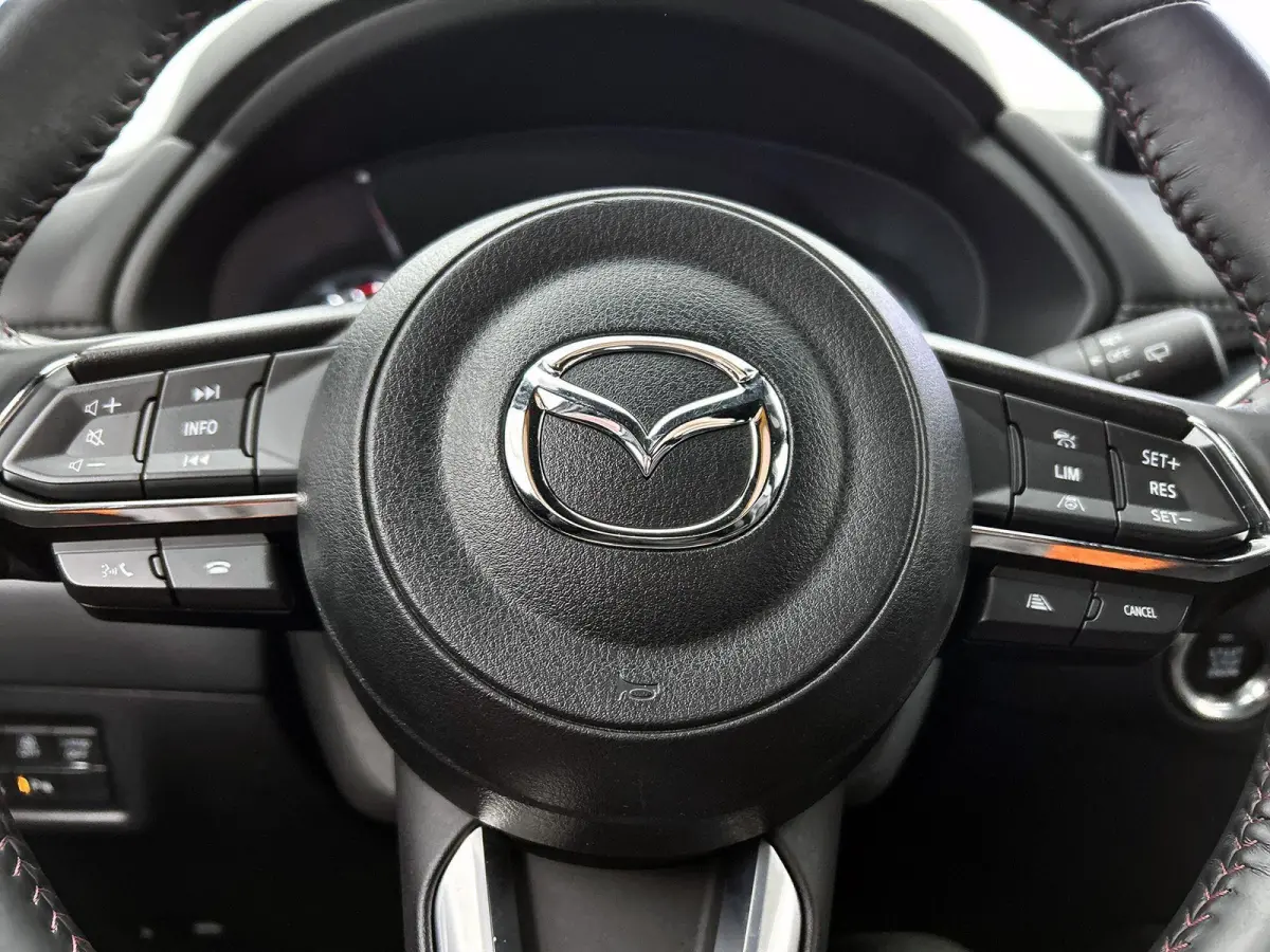 2.0 SkyActiv-G 165 Homura Limited | HEAD-UP | NAVIGATIE | CAMERA | STOEL-STUURWIELVERWARMING | DRAADLOZE TELEFOONLADER