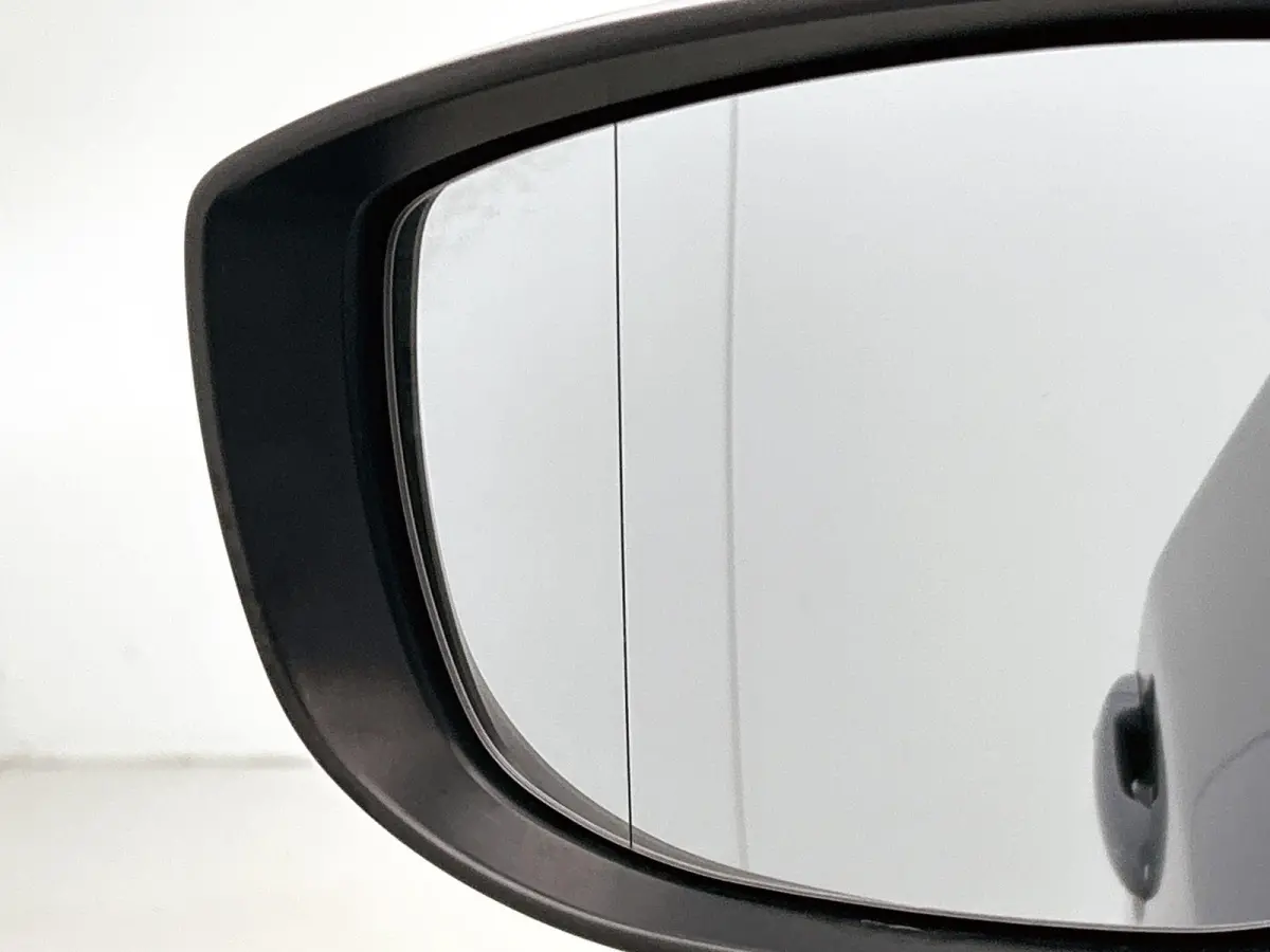 2.0 SkyActiv-G 165 Homura Limited | HEAD-UP | NAVIGATIE | CAMERA | STOEL-STUURWIELVERWARMING | DRAADLOZE TELEFOONLADER