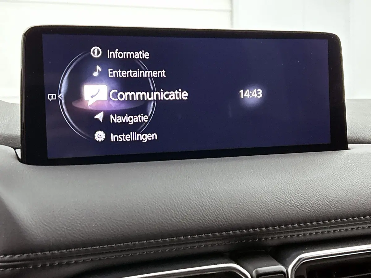 2.0 SkyActiv-G 165 Homura Limited | HEAD-UP | NAVIGATIE | CAMERA | STOEL-STUURWIELVERWARMING | DRAADLOZE TELEFOONLADER