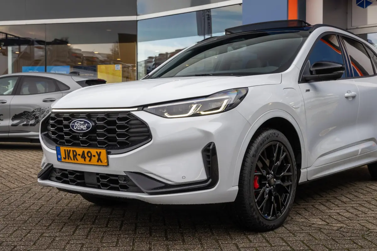 2.5 PHEV ST-Line X | Adaptive Cruise | Stoelen Elek. | Elek. panormadak | Cruise control adaptief | Adaptieve Matrix LED koplampen met Coast to Coast signature LED verlichting | Apple Carpla