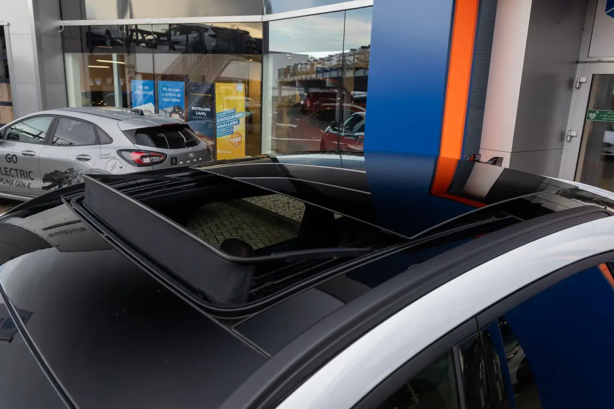 2.5 PHEV ST-Line X | Adaptive Cruise | Stoelen Elek. | Elek. panormadak | Cruise control adaptief | Adaptieve Matrix LED koplampen met Coast to Coast signature LED verlichting | Apple Carpla
