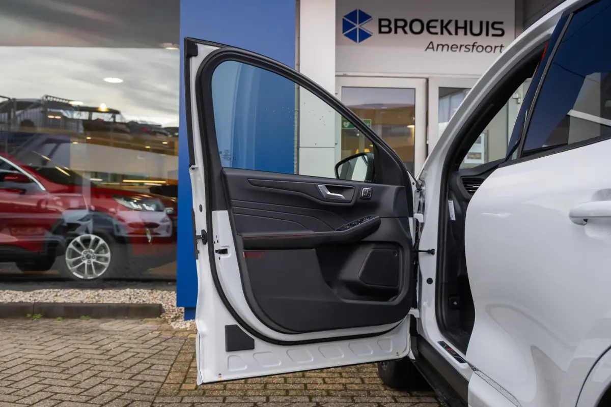 2.5 PHEV ST-Line X | Adaptive Cruise | Stoelen Elek. | Elek. panormadak | Cruise control adaptief | Adaptieve Matrix LED koplampen met Coast to Coast signature LED verlichting | Apple Carpla