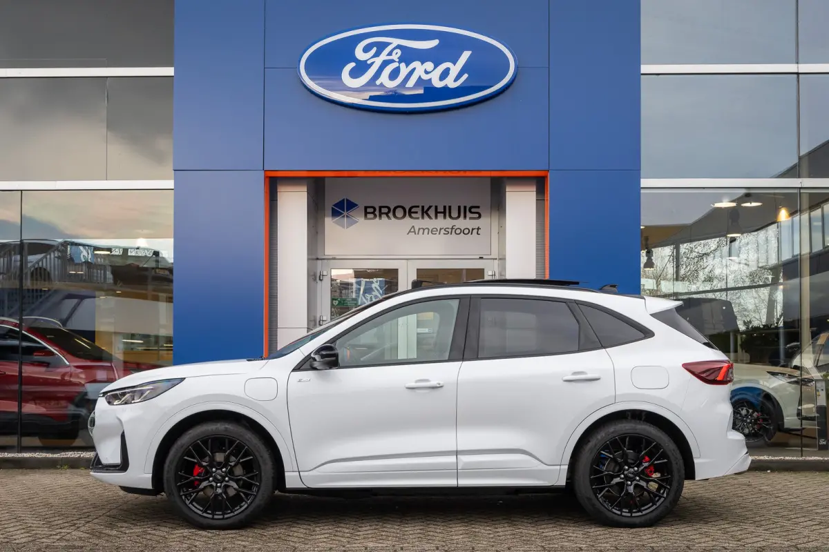 2.5 PHEV ST-Line X | Adaptive Cruise | Stoelen Elek. | Elek. panormadak | Cruise control adaptief | Adaptieve Matrix LED koplampen met Coast to Coast signature LED verlichting | Apple Carpla