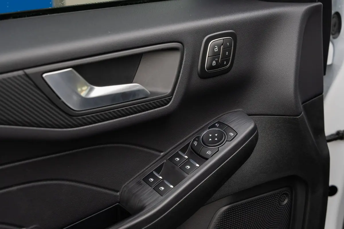 2.5 PHEV ST-Line X | Adaptive Cruise | Stoelen Elek. | Elek. panormadak | Cruise control adaptief | Adaptieve Matrix LED koplampen met Coast to Coast signature LED verlichting | Apple Carpla