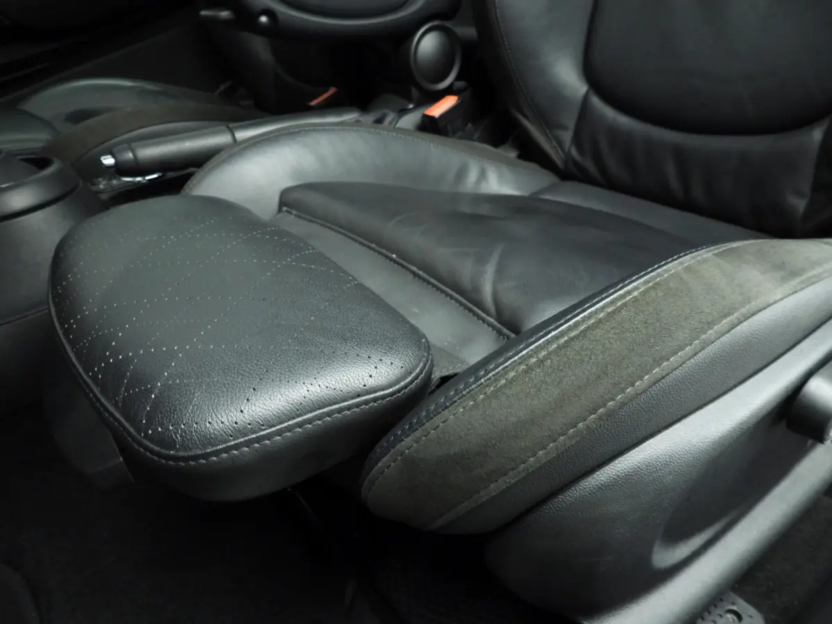 Cooper Camden Go Edition / Automaat / Leder / Sportstoelen / LED / Stoelverwarming / Climate / Alu wielen