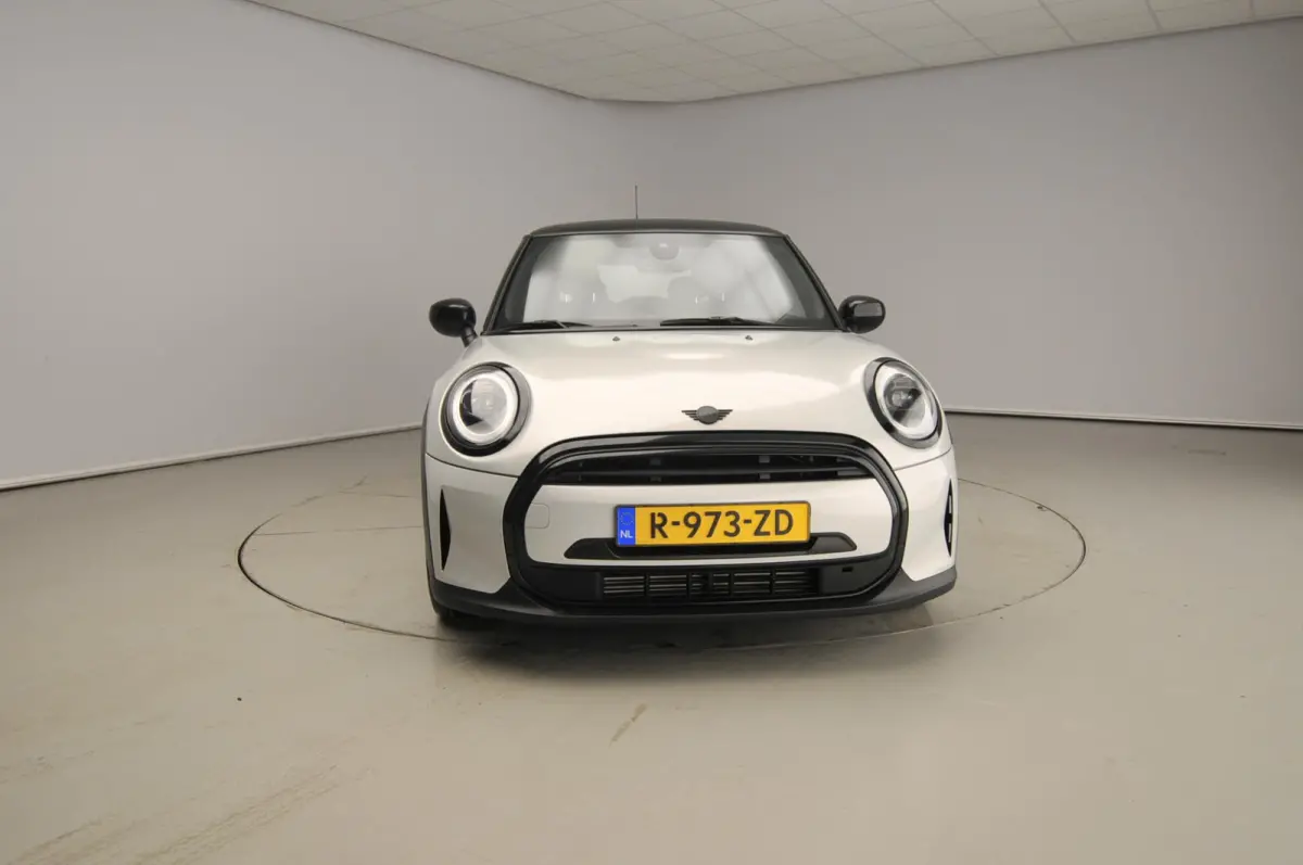 Cooper Camden Go Edition / Automaat / Leder / Sportstoelen / LED / Stoelverwarming / Climate / Alu wielen