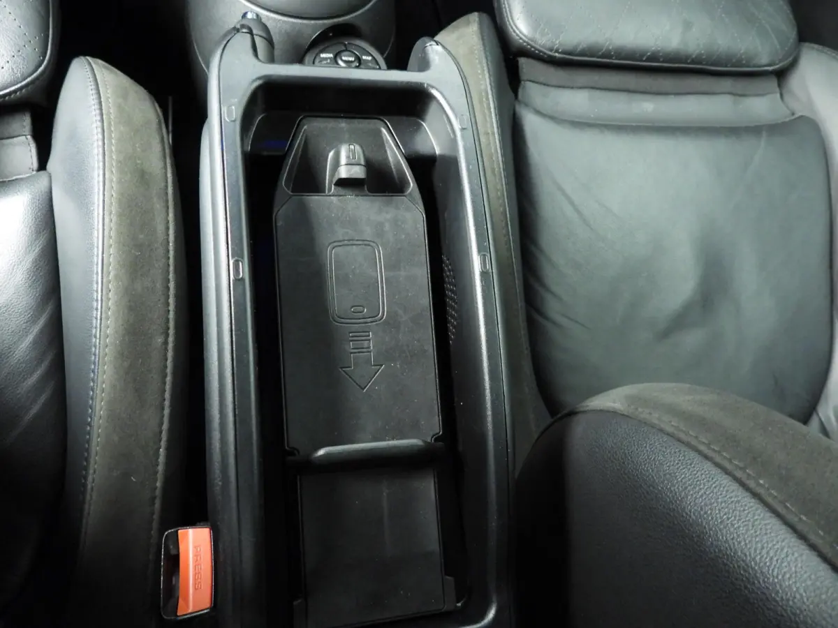 Cooper Camden Go Edition / Automaat / Leder / Sportstoelen / LED / Stoelverwarming / Climate / Alu wielen