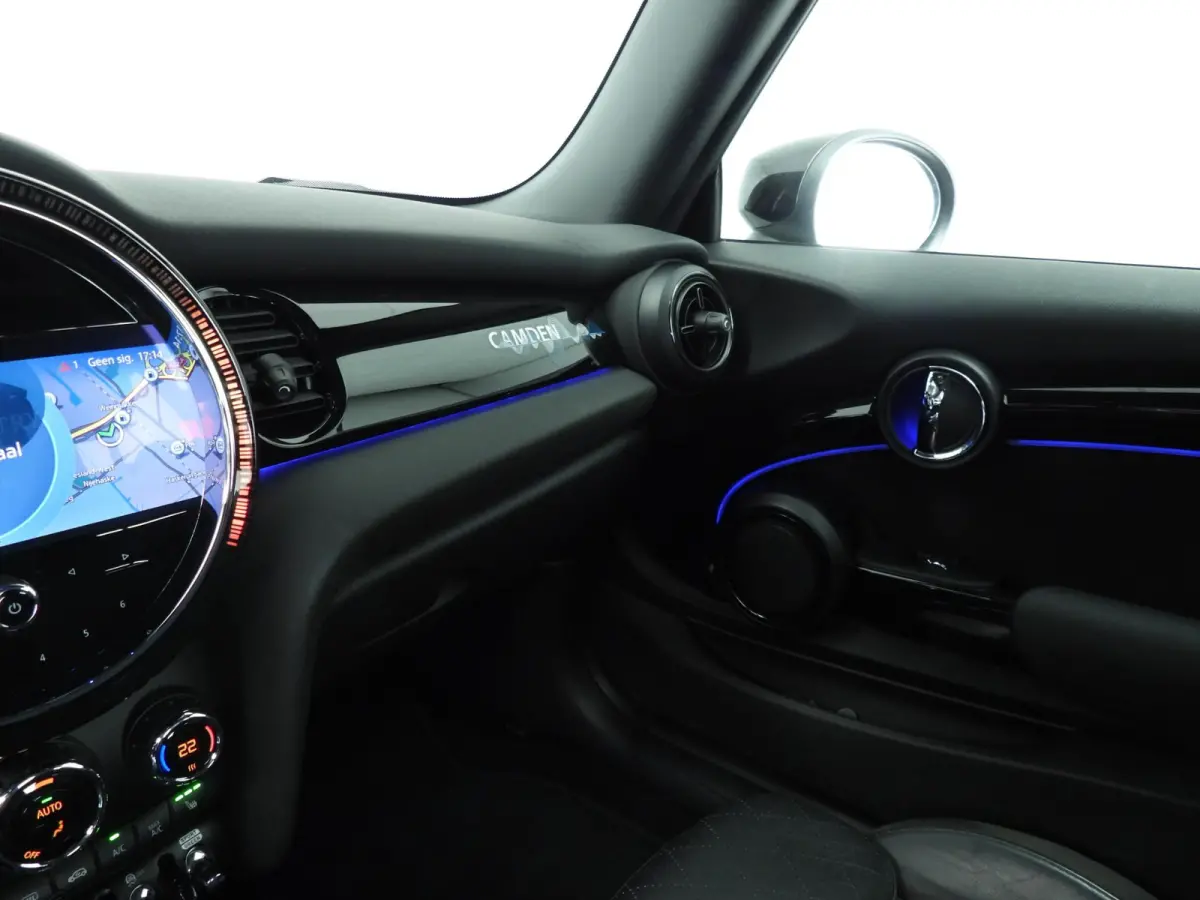 Cooper Camden Go Edition / Automaat / Leder / Sportstoelen / LED / Stoelverwarming / Climate / Alu wielen