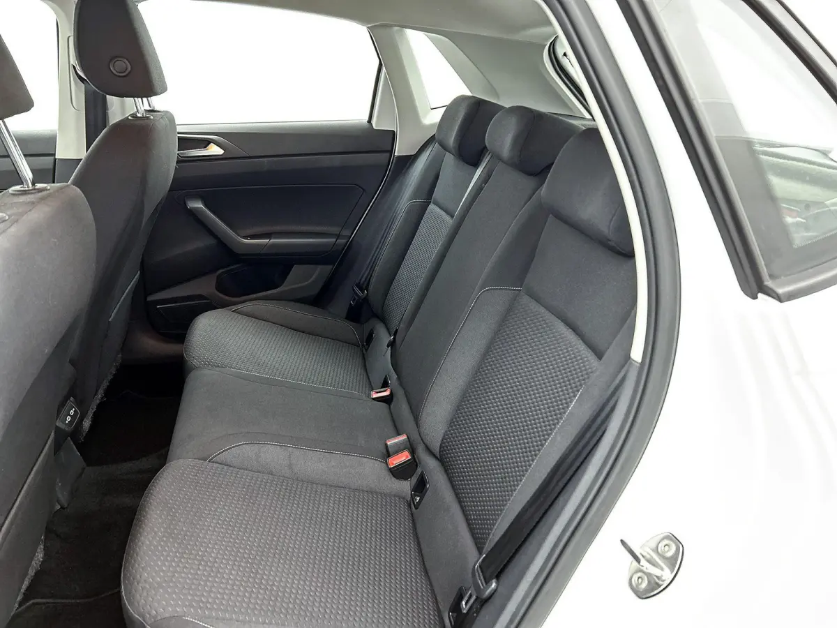 1.0 TSI Comfortline | 95 PK | Airco | Navigatie | Apple Carplay / Android Auto |  Buitenspiegels Elektrisch Verstel / Verwarmbaar | Cruise Control Adaptief | LED Dagrijverlichting | Start/St