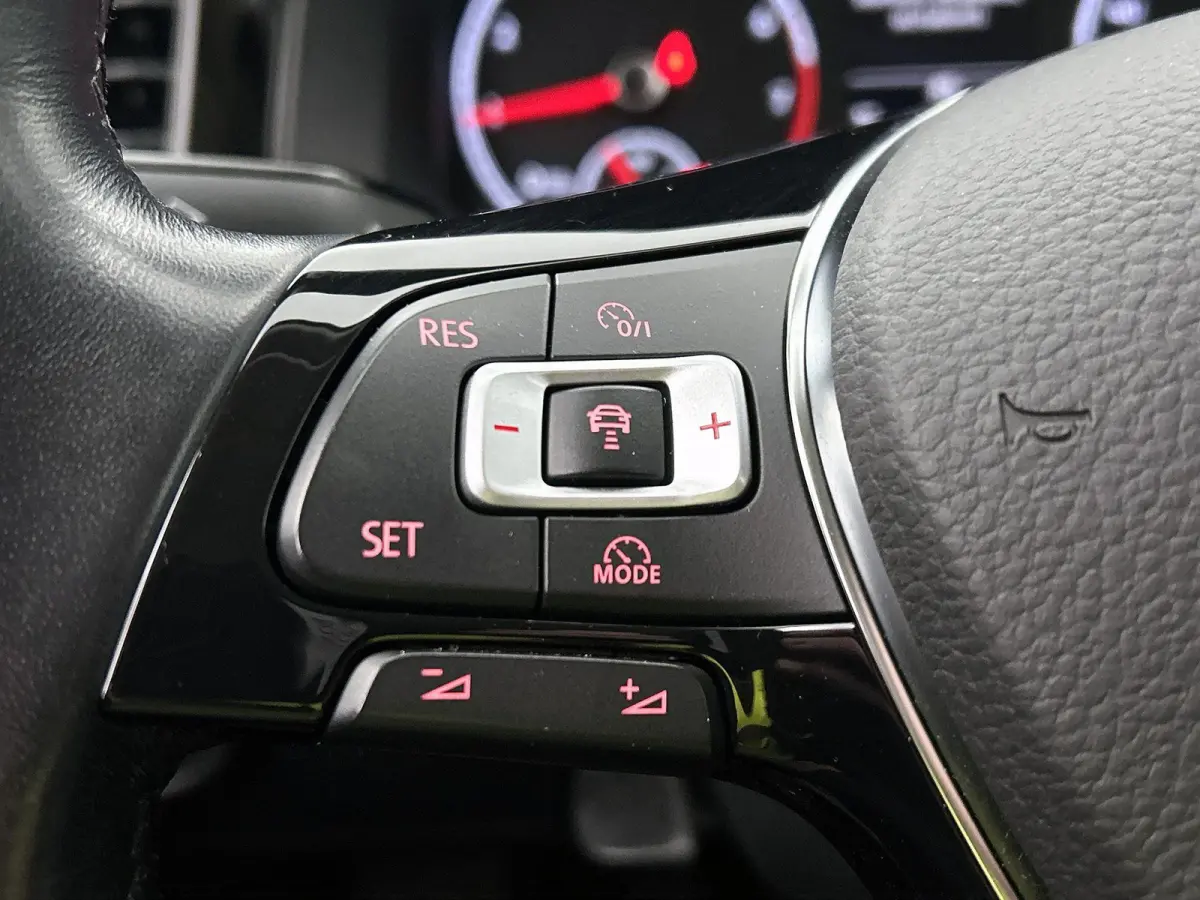 1.0 TSI Comfortline | 95 PK | Airco | Navigatie | Apple Carplay / Android Auto |  Buitenspiegels Elektrisch Verstel / Verwarmbaar | Cruise Control Adaptief | LED Dagrijverlichting | Start/St