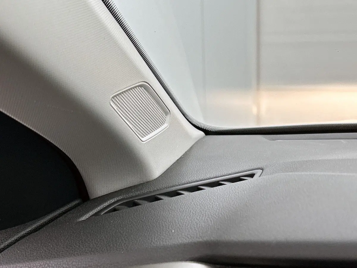 1.0 TSI Comfortline | 95 PK | Airco | Navigatie | Apple Carplay / Android Auto |  Buitenspiegels Elektrisch Verstel / Verwarmbaar | Cruise Control Adaptief | LED Dagrijverlichting | Start/St