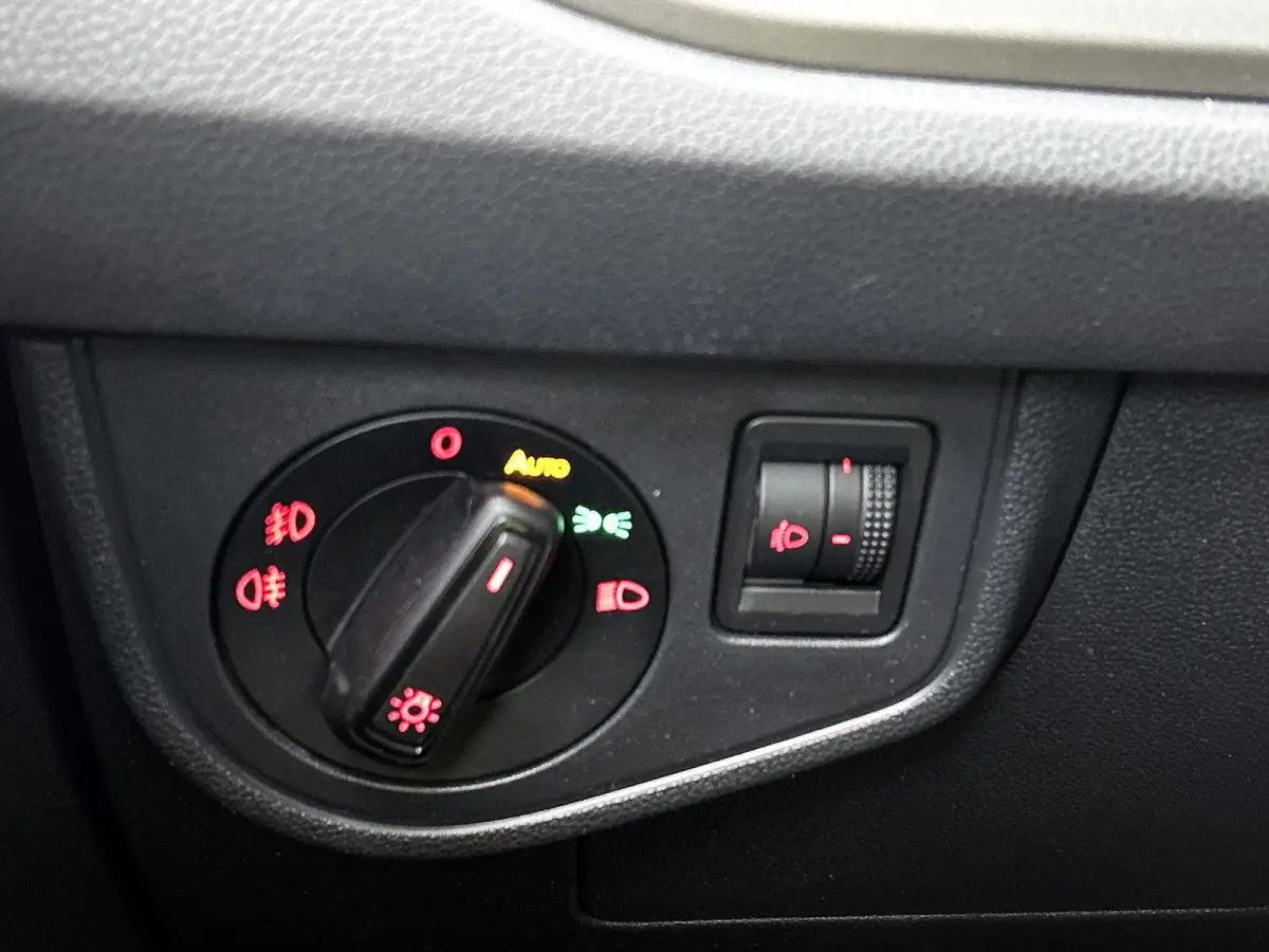1.0 TSI Comfortline | 95 PK | Airco | Navigatie | Apple Carplay / Android Auto |  Buitenspiegels Elektrisch Verstel / Verwarmbaar | Cruise Control Adaptief | LED Dagrijverlichting | Start/St