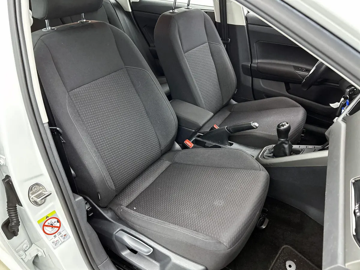 1.0 TSI Comfortline | 95 PK | Airco | Navigatie | Apple Carplay / Android Auto |  Buitenspiegels Elektrisch Verstel / Verwarmbaar | Cruise Control Adaptief | LED Dagrijverlichting | Start/St