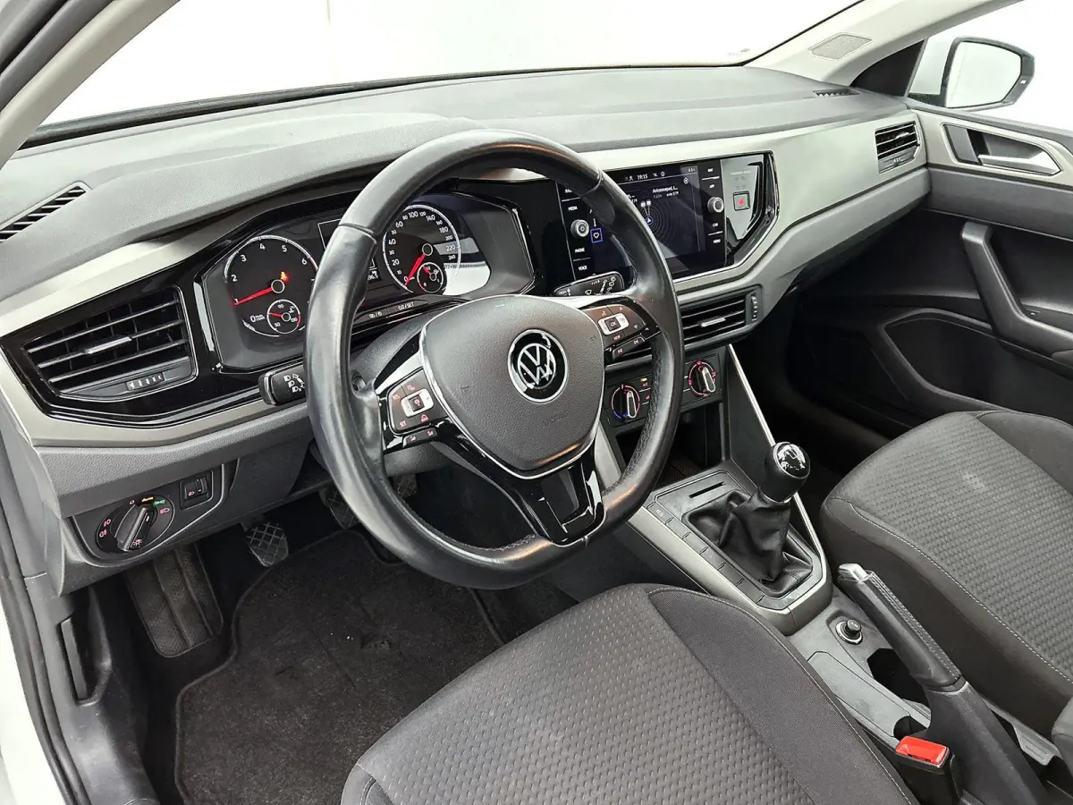 1.0 TSI Comfortline | 95 PK | Airco | Navigatie | Apple Carplay / Android Auto |  Buitenspiegels Elektrisch Verstel / Verwarmbaar | Cruise Control Adaptief | LED Dagrijverlichting | Start/St