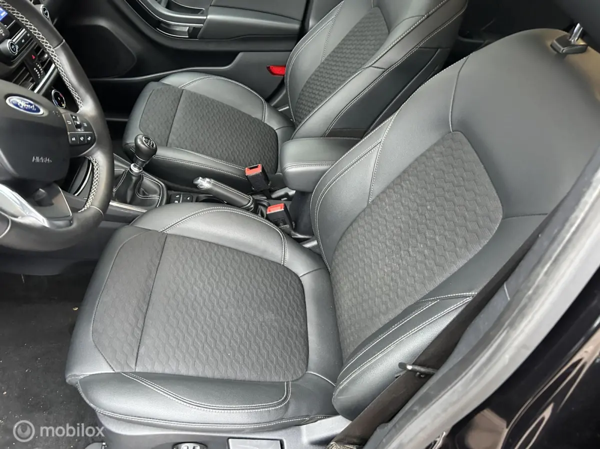 1.0 EcoBoost ST-Line * NAVI * TREKHAAK *