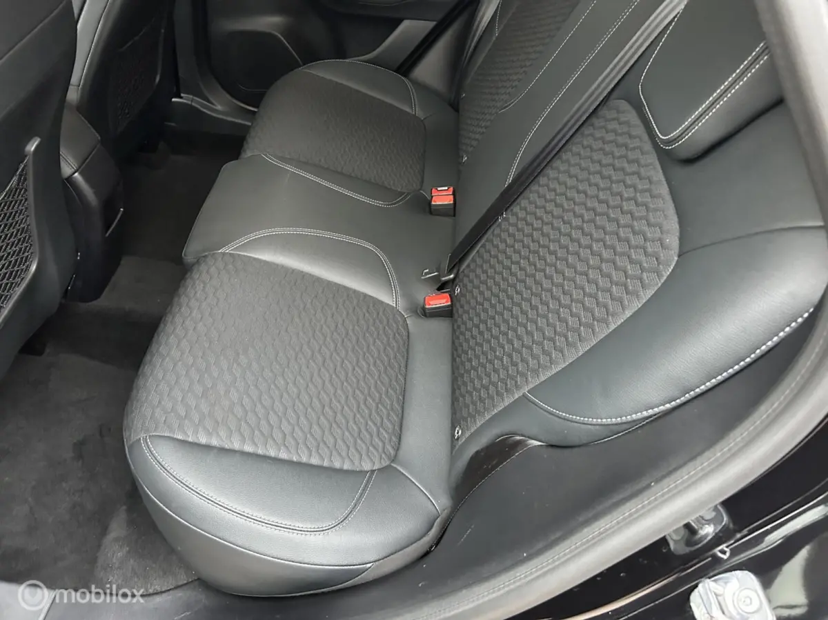 1.0 EcoBoost ST-Line * NAVI * TREKHAAK *