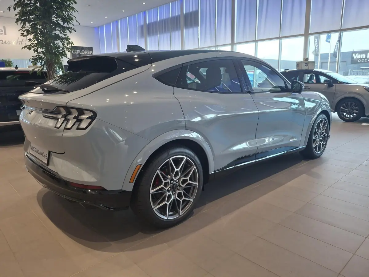 GT Extended AWD 91 kWh | NIEUW TE BESTELLEN | FORD PERFORMANCE SPORTSTOELEN | MAGNERIDE ADAPTIEVE SCHOKDEMPERS | GT-BADGING | 20-INCH LM VELGEN BRUSHED METAL | PANORAMADAK |