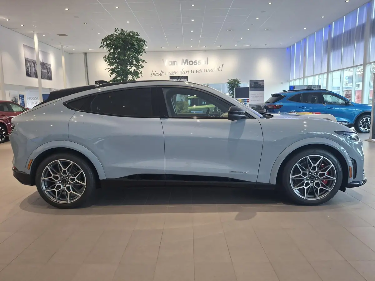 GT Extended AWD 91 kWh | NIEUW TE BESTELLEN | FORD PERFORMANCE SPORTSTOELEN | MAGNERIDE ADAPTIEVE SCHOKDEMPERS | GT-BADGING | 20-INCH LM VELGEN BRUSHED METAL | PANORAMADAK |