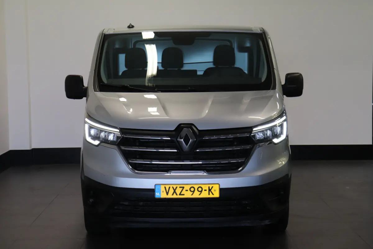2.0 dCi 110PK L2 EURO 6 - Airco - Cruise - Trekhaak - € 21.950- Excl.