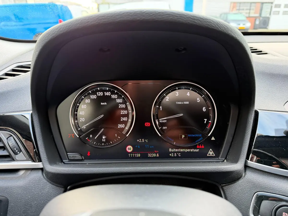 XDrive25e High Executive LED Pano Navi Camera ACC PDC