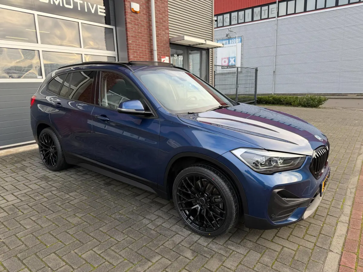 XDrive25e High Executive LED Pano Navi Camera ACC PDC