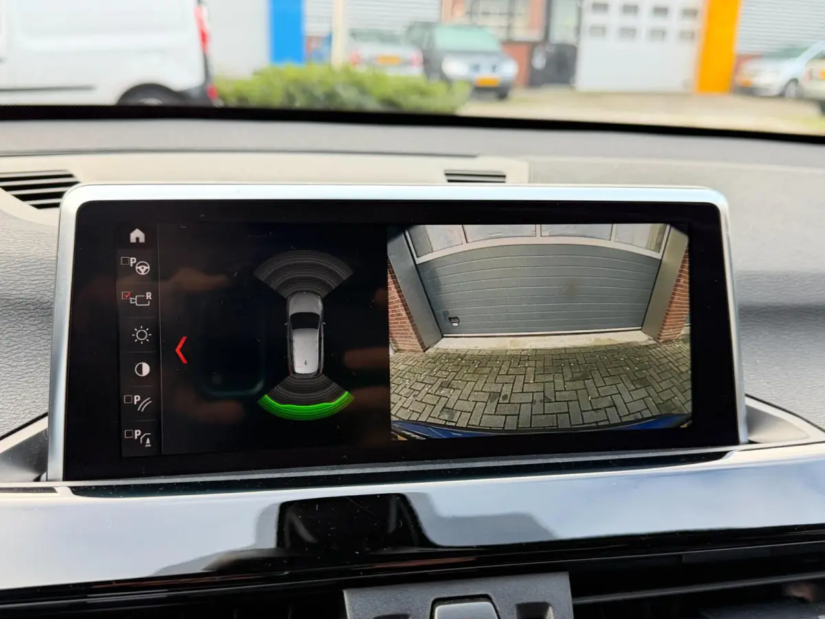 XDrive25e High Executive LED Pano Navi Camera ACC PDC