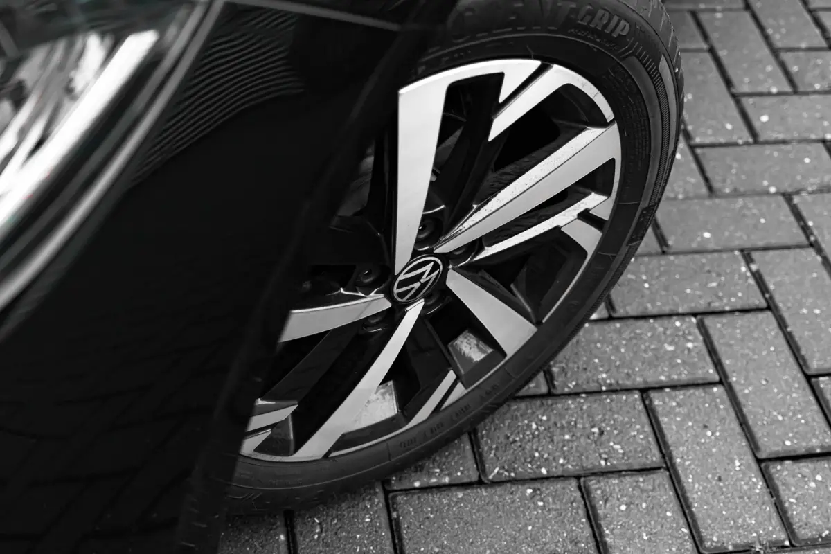Life Edition l Camera l PDC l Adaptive Cr Control l Lm-Velgen l Climate Control l Metallic lak l Trekhaak l