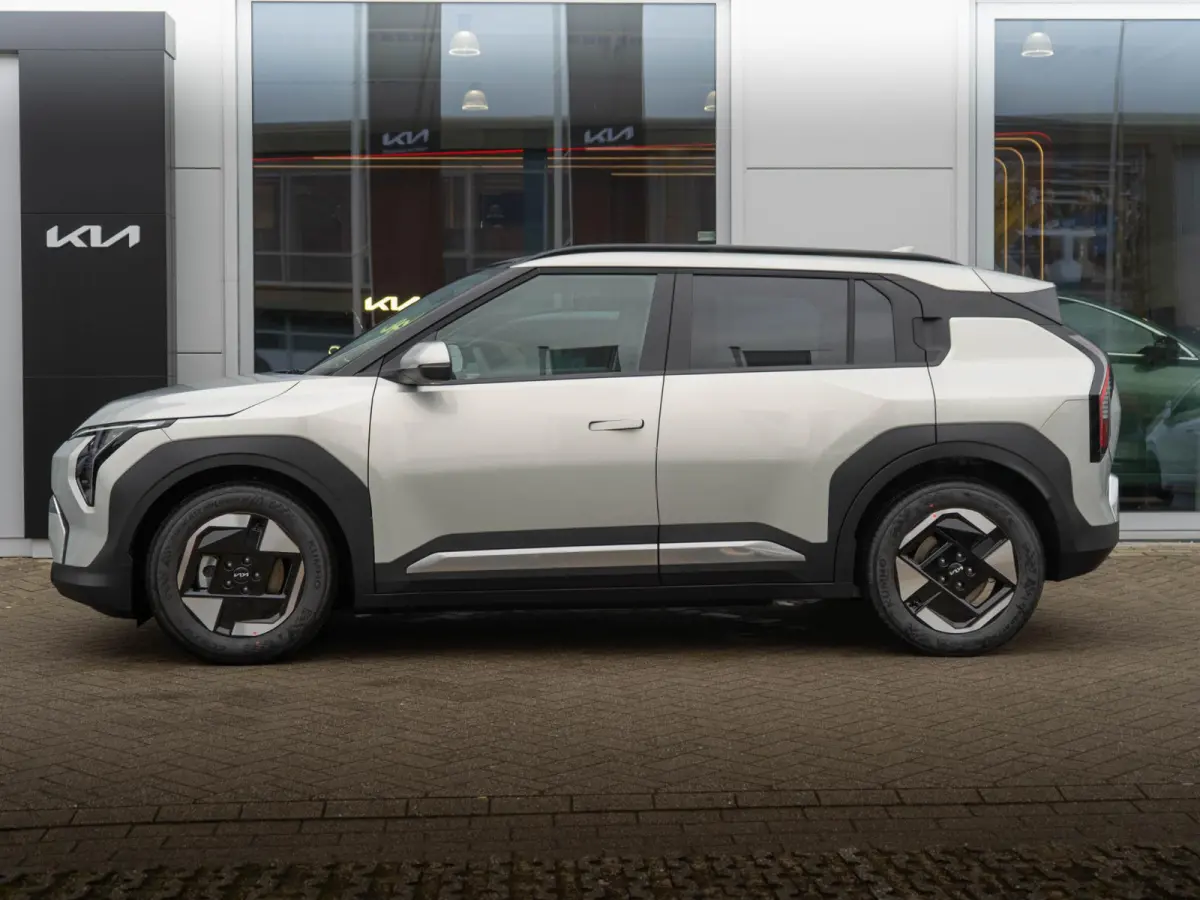 Plus 81.4 kWh | Navi. | Clima. | Adapt. Cruise. | Dodehoekassistentie | Stoel&Stuur Verwarming | Privacy Glass