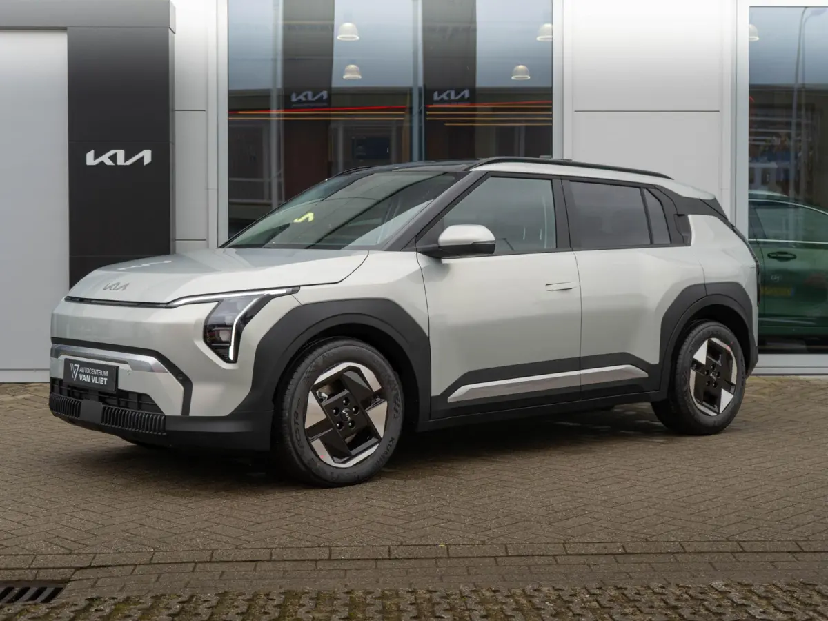 Plus 81.4 kWh | Navi. | Clima. | Adapt. Cruise. | Dodehoekassistentie | Stoel&Stuur Verwarming | Privacy Glass