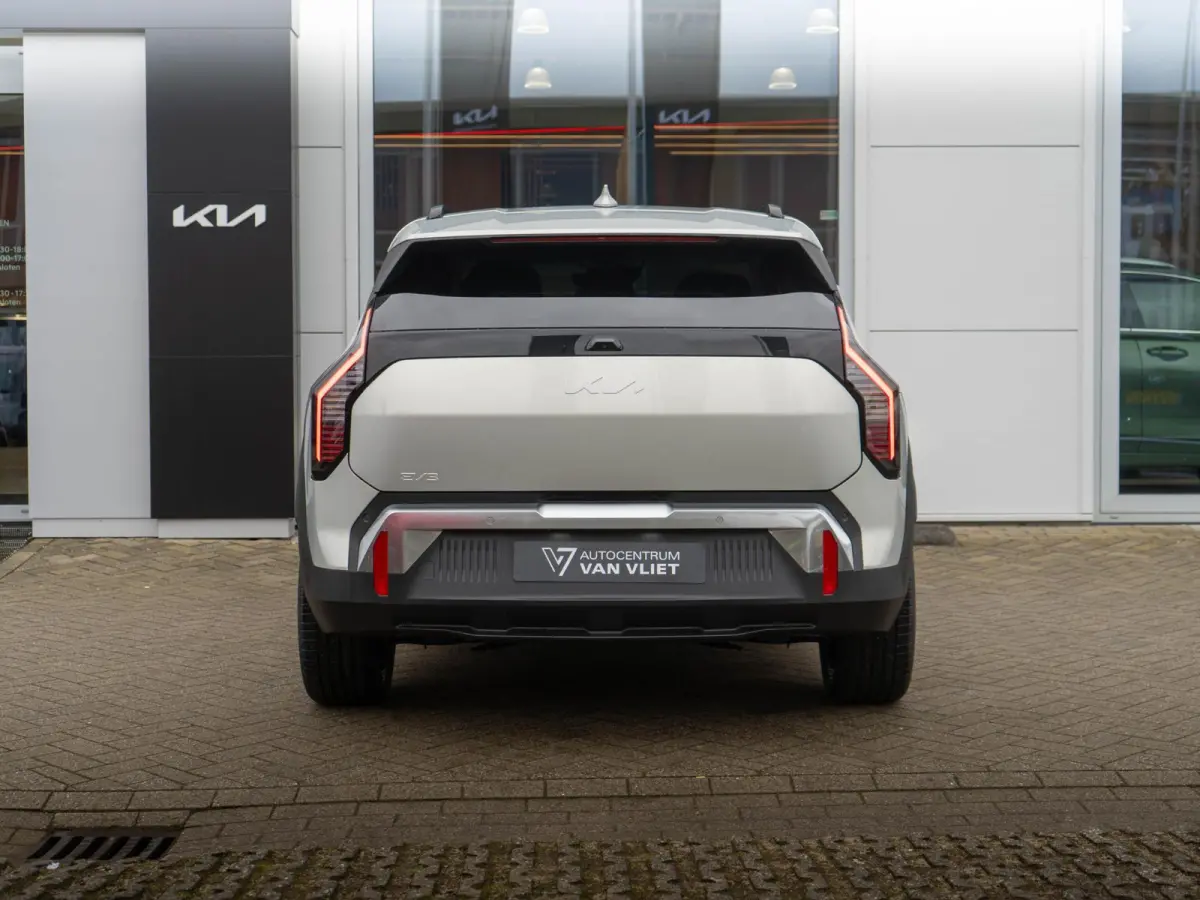 Plus 81.4 kWh | Navi. | Clima. | Adapt. Cruise. | Dodehoekassistentie | Stoel&Stuur Verwarming | Privacy Glass