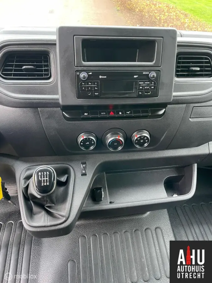 bestel T33 2.3 dCi 135 L2H2