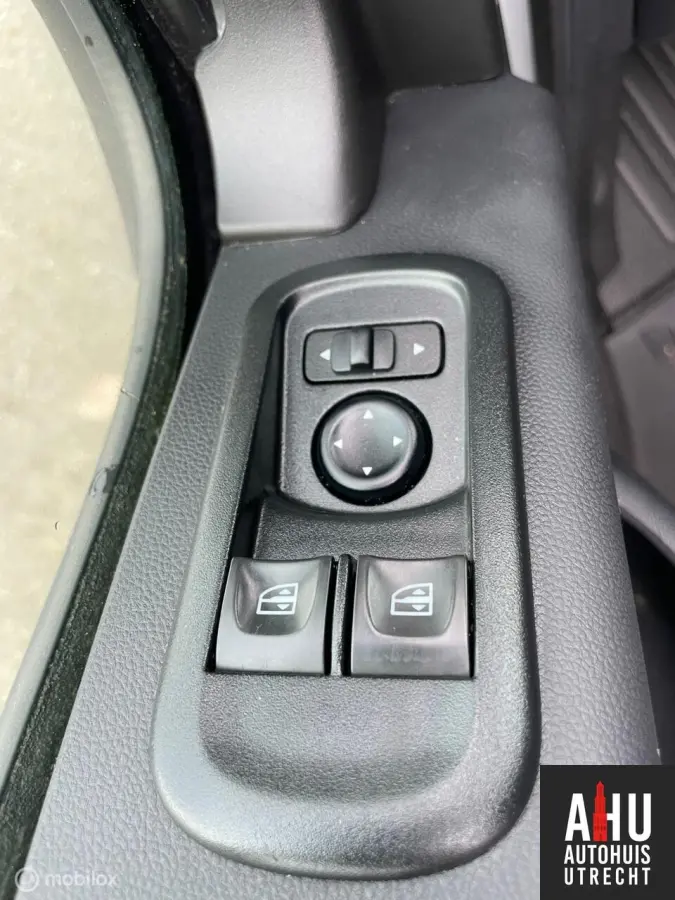 bestel T33 2.3 dCi 135 L2H2