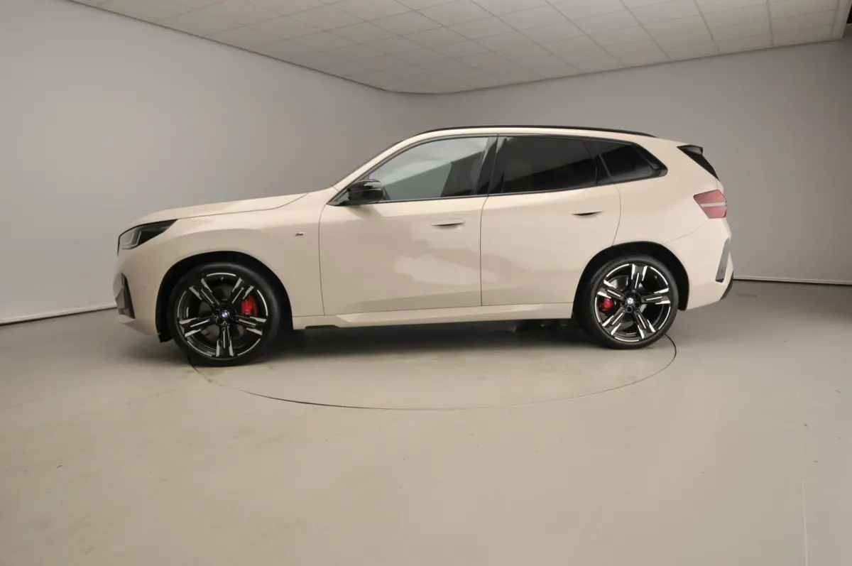 M50 | M-Sportpakket | LED | Leder | HUD | Panoramadak | Elektr. zetels | Active cruise | DAB | Harman-kardon sound | Alu 21 inch